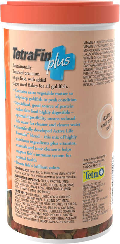 TetraFin Plus Goldfish Flakes 7.06 Ounces, Balanced Diet, With Algae To Promote Health