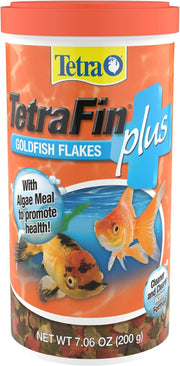 TetraFin Plus Goldfish Flakes 7.06 Ounces, Balanced Diet, With Algae To Promote Health